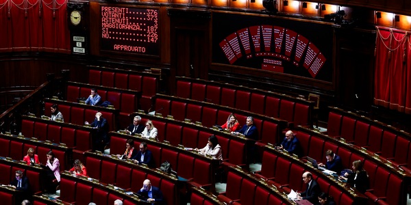Ok della Camera alla fiducia sui primi due articoli della legge elettorale