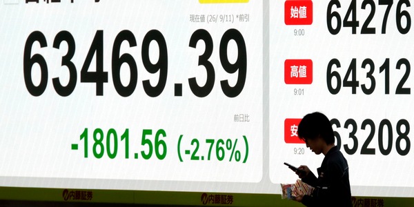 Borsa: Asia debole coi tecnologici, il petrolio pesa sui bond