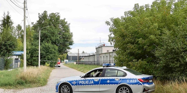 Arrestato 19enne per attacco con coltello in una scuola in Polonia, sette feriti