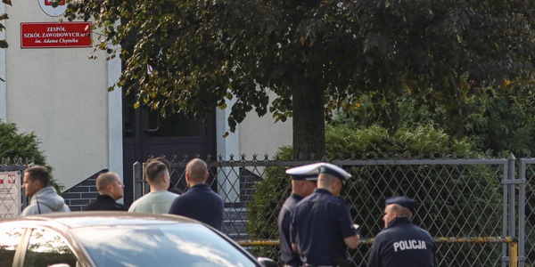 Nuovo attacco con coltello in una scuola in Polonia, uccisa una donna