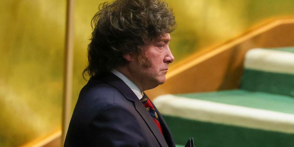 Milei incassa 340 milioni di dollari dalla privatizzazione dell'acqua di Buenos Aires