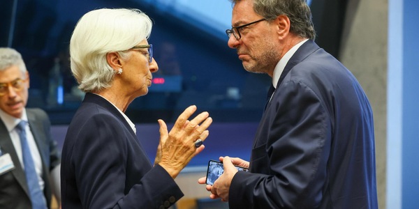 Lagarde all'Eurogruppo, 'il rialzo dei rendimenti è legato a fattori globali'