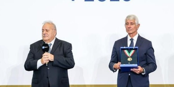 Il presidente Manfredi il prestigioso Collare d'Oro