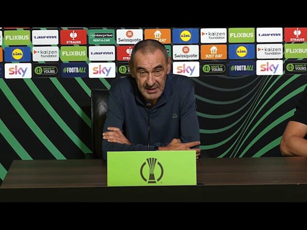 Sarri: "Calcio? La penso come le curve"