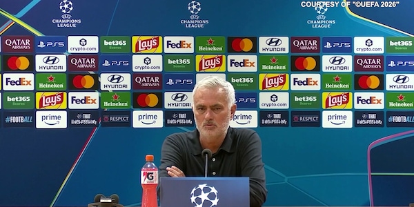 Mourinho: "Non ci sono parole per questa accoglienza"