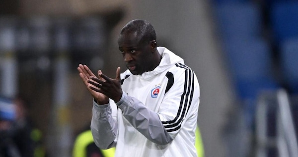 Yaya Touré allena lo Slovan Bratislava e pensa alla Roma: "Sensazione molto positiva"