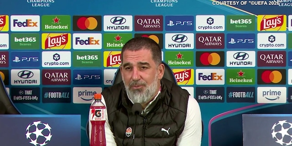 Arda Turan: "Stiamo lottando per la nostra gente e per la nostra nazione"