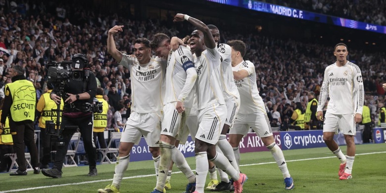 Un Valverde stratosferico fa volare il Real: la sua tripletta travolge il City. Donnarumma para un rigore a Vinicius