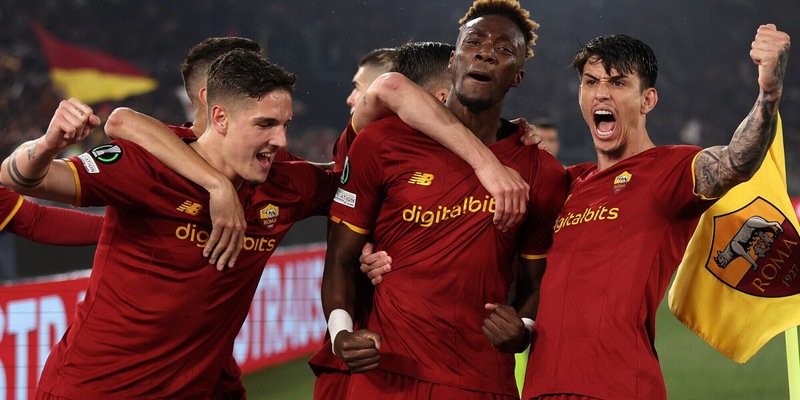 Roma, sarà Kovacs ad arbitrare la finale di Conference League col Feyenoord