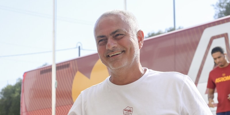 Roma, quanti duelli per Mourinho: la rosa ora è super
