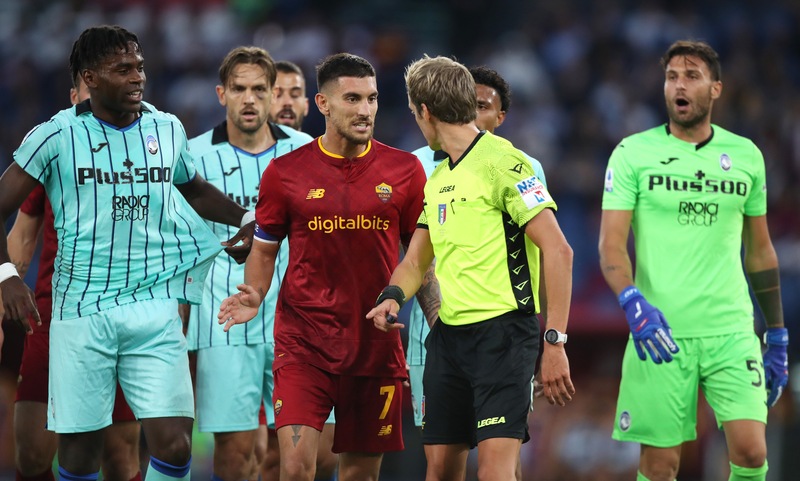 Roma-Atalanta 0-1: Scalvini lancia Gasperini, Mourinho espulso