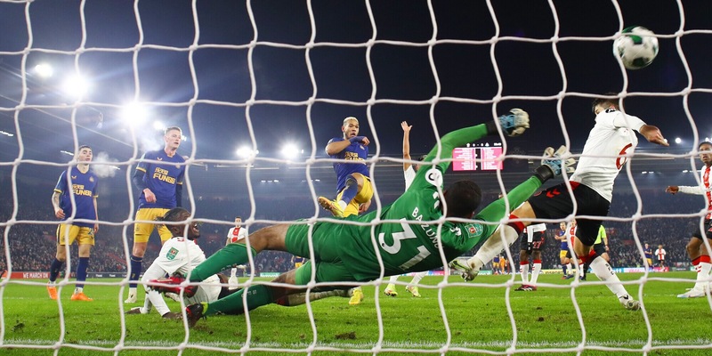 Carabao Cup, il Newcastle si impone a Southampton: decide Joelinton