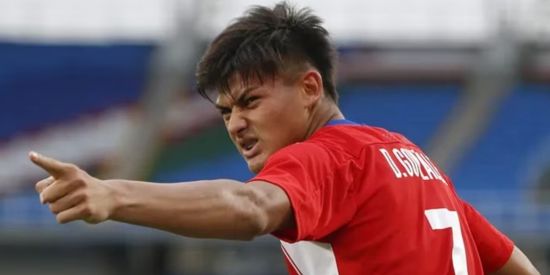 CdS – Diego Gonzalez, il gol di testa al Perù e la firma con la Lazio CdS – Diego Gonzalez, il gol di testa al Perù e la firma con la Lazio