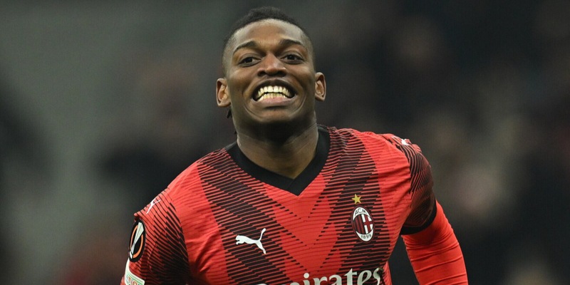 https://cdn.corrieredellosport.it/img/800/600/2024/02/17/081530244-7c913331-304d-4f41-bfa6-c6f98ee47980.jpg Milan, Leao globale: un gol per ogni occasione