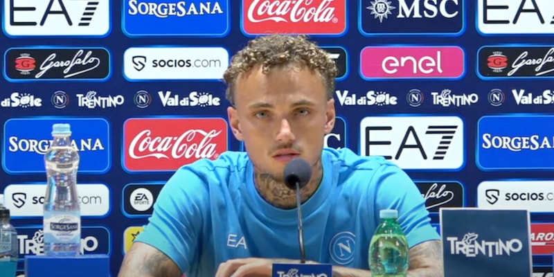 Conferenza Lang Napoli diretta: segui la presentazione LIVE