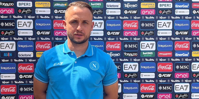 Lobotka: "De Bruyne porta qualità: Lang, Lucca e Beukema sono forti. Champions? Vi dico che…"