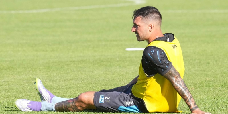 Napoli, si ferma Politano: salterà l'amichevole con l'Arezzo