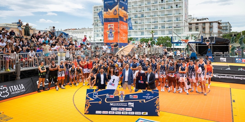 https://cdn.corrieredellosport.it/img/800/600/2025/08/02/124652362-c9bf2932-81de-4ea0-a091-7f3f93097311.jpg