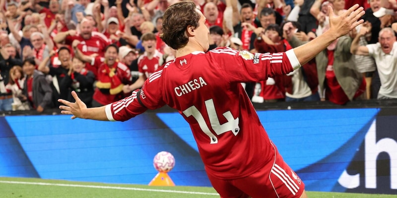 Premier League, il Liverpool vince all'esordio: Chiesa decisivo. In gol anche Ekitiké e Salah