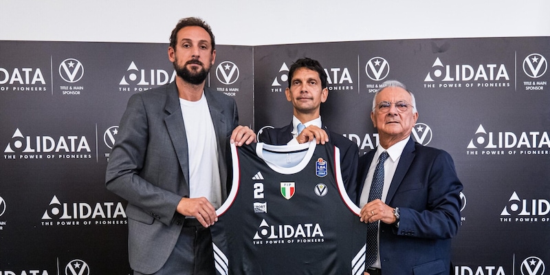 https://cdn.corrieredellosport.it/img/800/600/2025/09/23/132647099-cc7a73d9-fe56-4aad-8e60-2060c759b4ee.jpeg