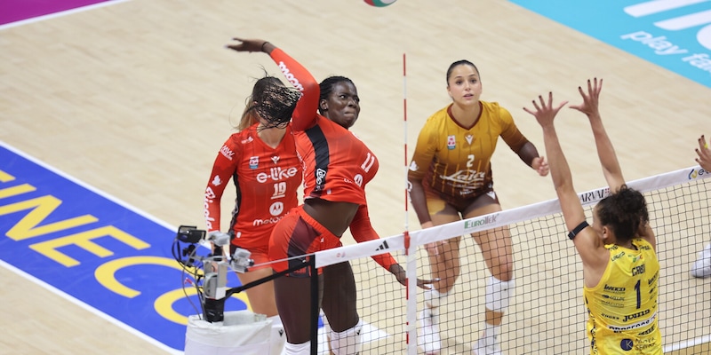 https://cdn.corrieredellosport.it/img/800/600/2025/10/06/204245491-971621be-501e-4360-bbfd-3c2b78839a9f.jpeg