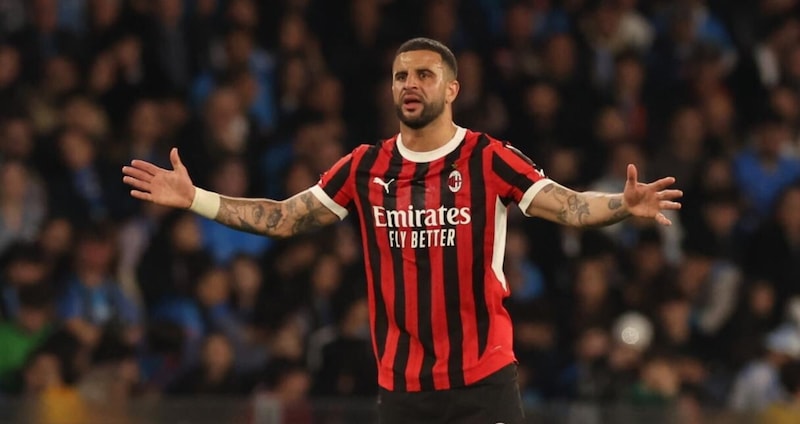 Walker ricorda il Milan: &quot;Non avrei dovuto lasciare il City, sono stato egoista&quot;