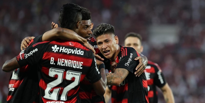 https://cdn.corrieredellosport.it/img/800/600/2025/10/12/170339518-5d331550-16d3-41f2-a2ed-9d02c3f69873.jpg