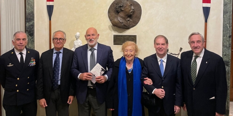 &quot;Io sono Elettra&quot; racconta la prima radiocronaca sportiva della storia