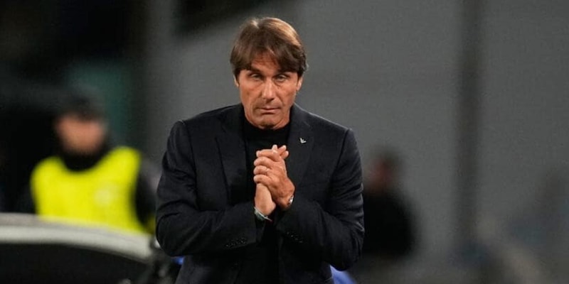Conte: Napoli ha creato molte occasioni, l’Eintracht ha difeso a blocchi, ma se non segni…