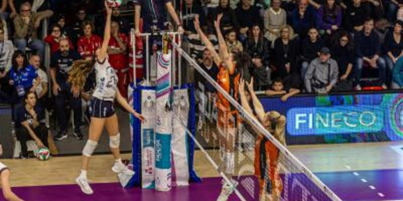 Chieri supera Macerata in tre set