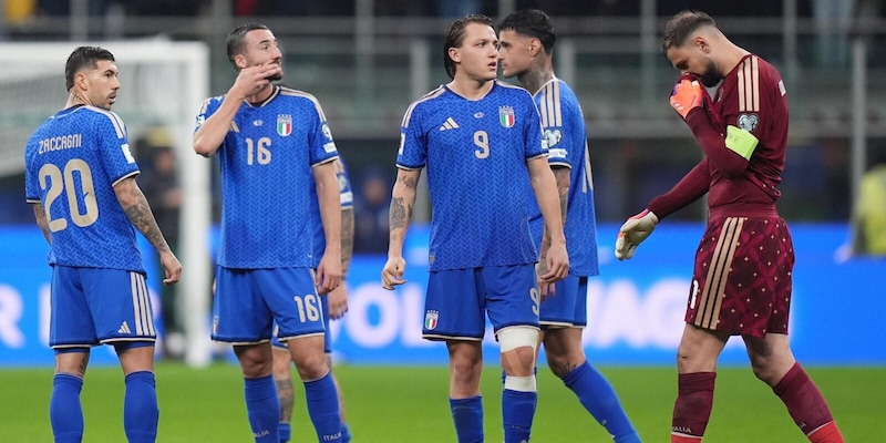 Zazzaroni: "Sfacelo Nazionale. I responsabili sono i calciatori, il livello &egrave; scaduto"