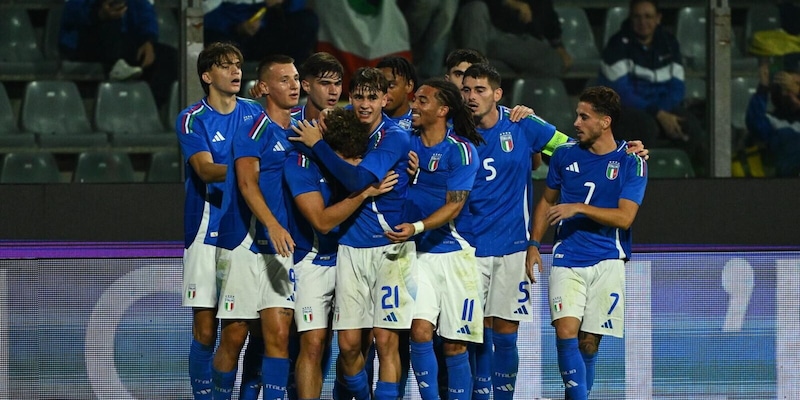 L&#39;Italia Under 21 strapazza Montenegro nelle qualificazioni agli Europei: gli azzurri di Baldini in lizza per il primo posto nel girone