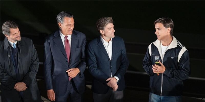 Paulo Dybala al Stadio dei Marmi: l’iniziativa per far spegnere i giovani dallo schermo