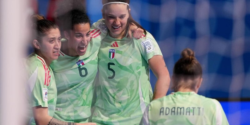 Mondiale femminile di futsal, l&#39;Italia ribalta l&#39;Iran e vola ai quarti di finale