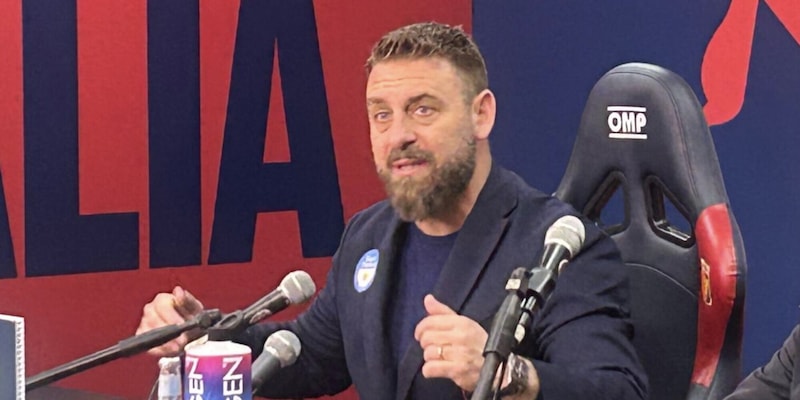 De Rossi e la risposta al giornalista che fa ridere tutti: &ldquo;Pasta al pesto o cacio e pepe? C&rsquo;&egrave; mia moglie&hellip;&rdquo;