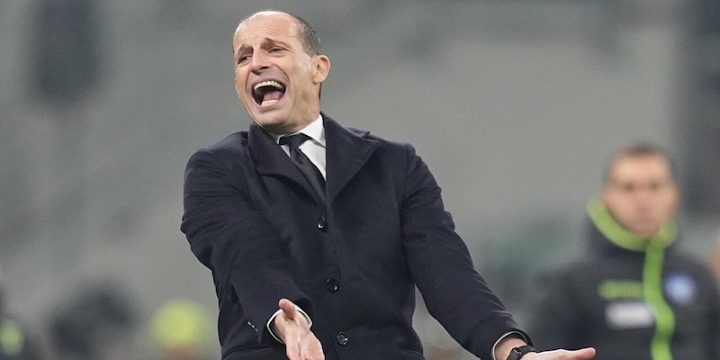 Allegri si arrabbia in diretta tv: "Cominciate voi a smettere di parlare di arbitri..."