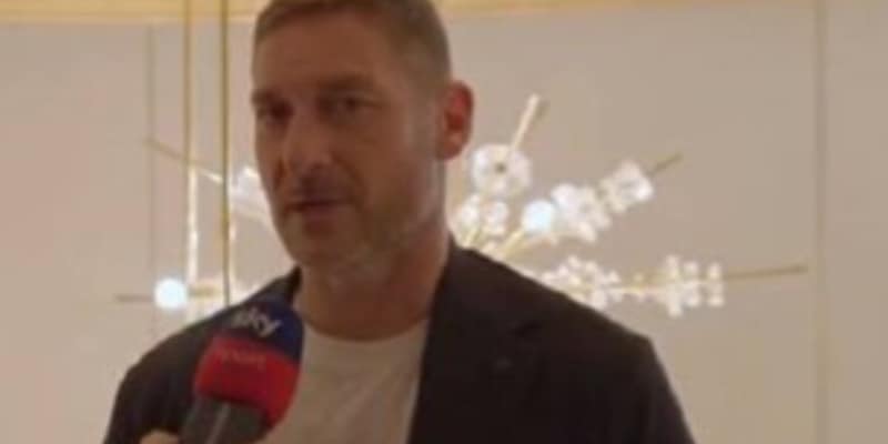 Totti: "La Roma e gli scontri diretti? Ci sono squadre pi&ugrave; attrezzate. Svilar miglior giocatore della Serie A"