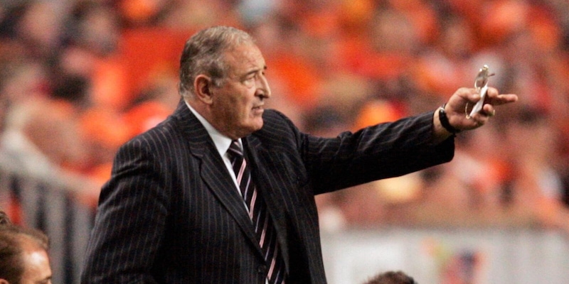 Dimitar Penev, allenatore bulgaro che portò la nazionale alle semifinali del Mondiale 1994, è morto a 80 anni