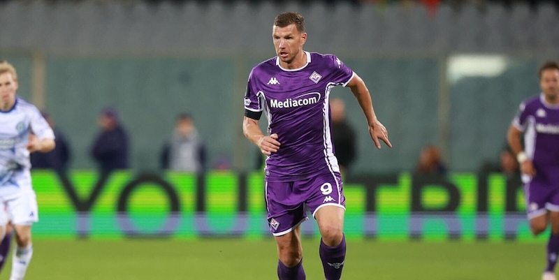 Edin Džeko lascia la Fiorentina per lo Schalke 04: nuovo capitolo in Bundesliga