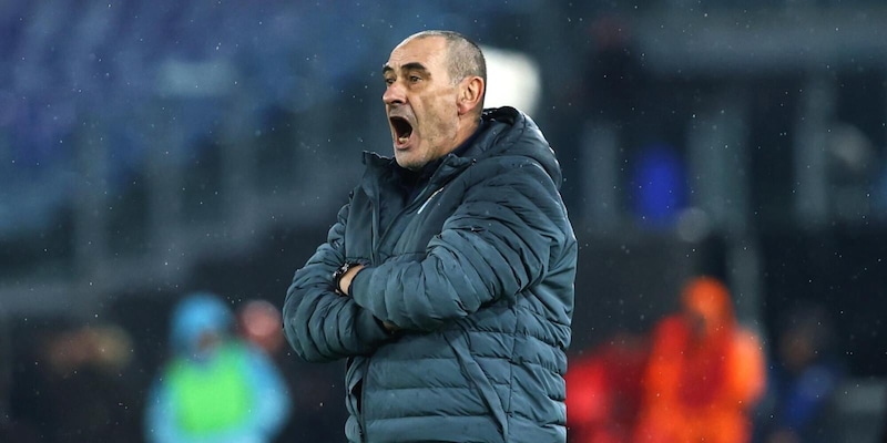 Retroscena Lazio, Sarri &egrave; preoccupato per il futuro: a Lecce l&rsquo;ultima di Romagnoli