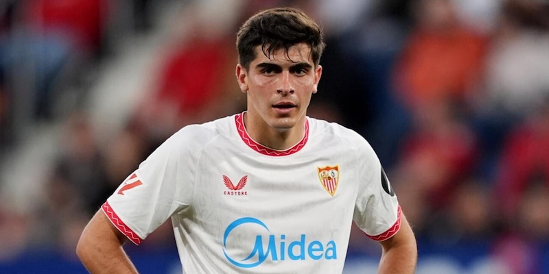 Napoli rinforza la fascia esterna con l'arrivo di Juanlu dal Siviglia