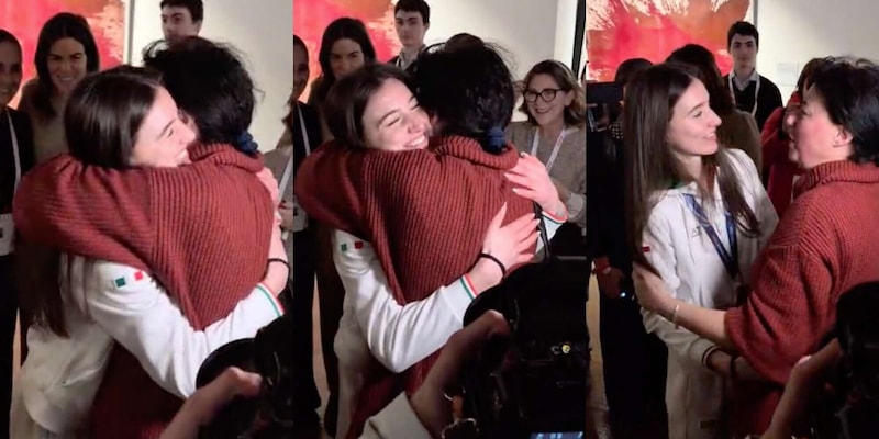 L'abbraccio con la figlia Stefania Constantini e l'emozione di Monica: "Soffro come la mamma di Sinner"