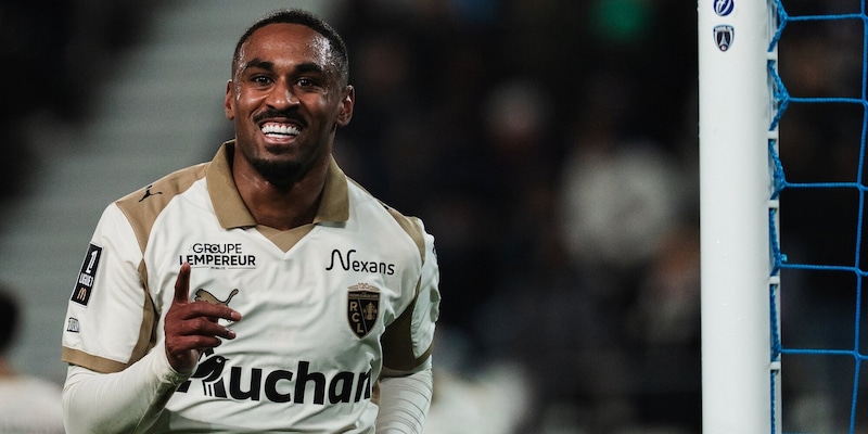 Lens vince 5‑0 al Paris FC, supera il PSG e lascia il Marsiglia in difficoltà senza De Zerbi