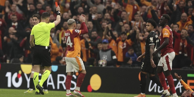 Galatasaray 1‑0 Juventus: Cabal riceve due ammonizioni in Champions League