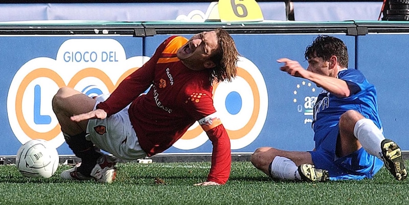 Totti 20 anni fa: l'operazione shock alla caviglia e la previsione assurda della settimana precedente