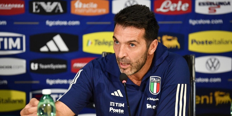 Buffon sul futuro dopo Bosnia-Italia: "Fino a giugno ci siamo, poi..."