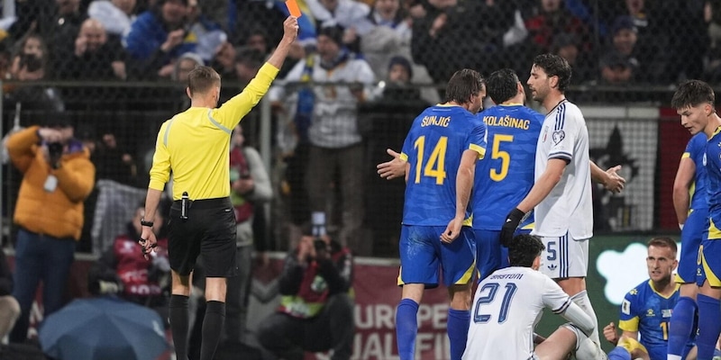 Bergomi categorico su Bastoni: "Dovr&agrave; andare via dall'Italia, lo dico per il suo bene"