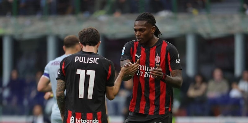 Leao insieme a Pulisic: le scelte di Allegri verso Verona-Milan