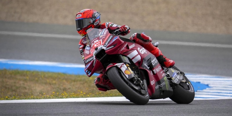 MotoGP, qualifiche Gran Premio di Spagna: Marc Marquez conquista la pole position, Bezzecchi quarto