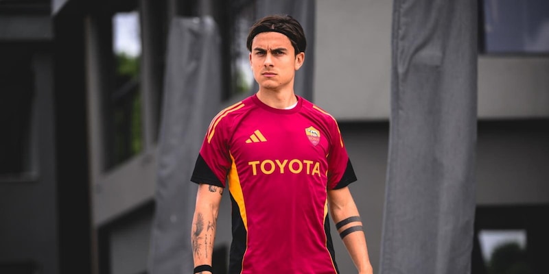 Dybala tra Champions e rinnovo: prima il derby, poi l&rsquo;agente lavorer&agrave; sul nuovo contratto